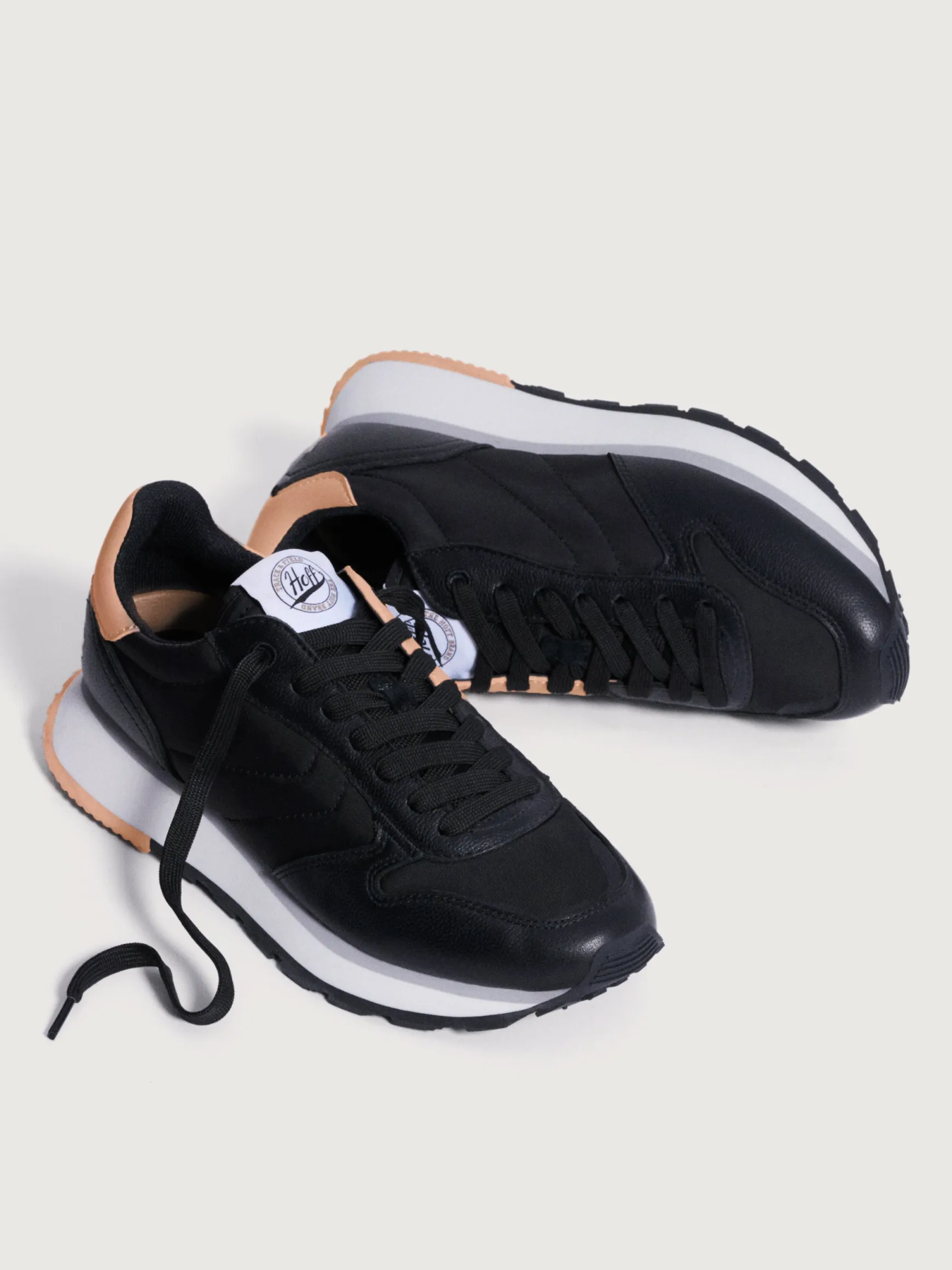 cumae_5.webp HOFF Track & Field*CUMAE