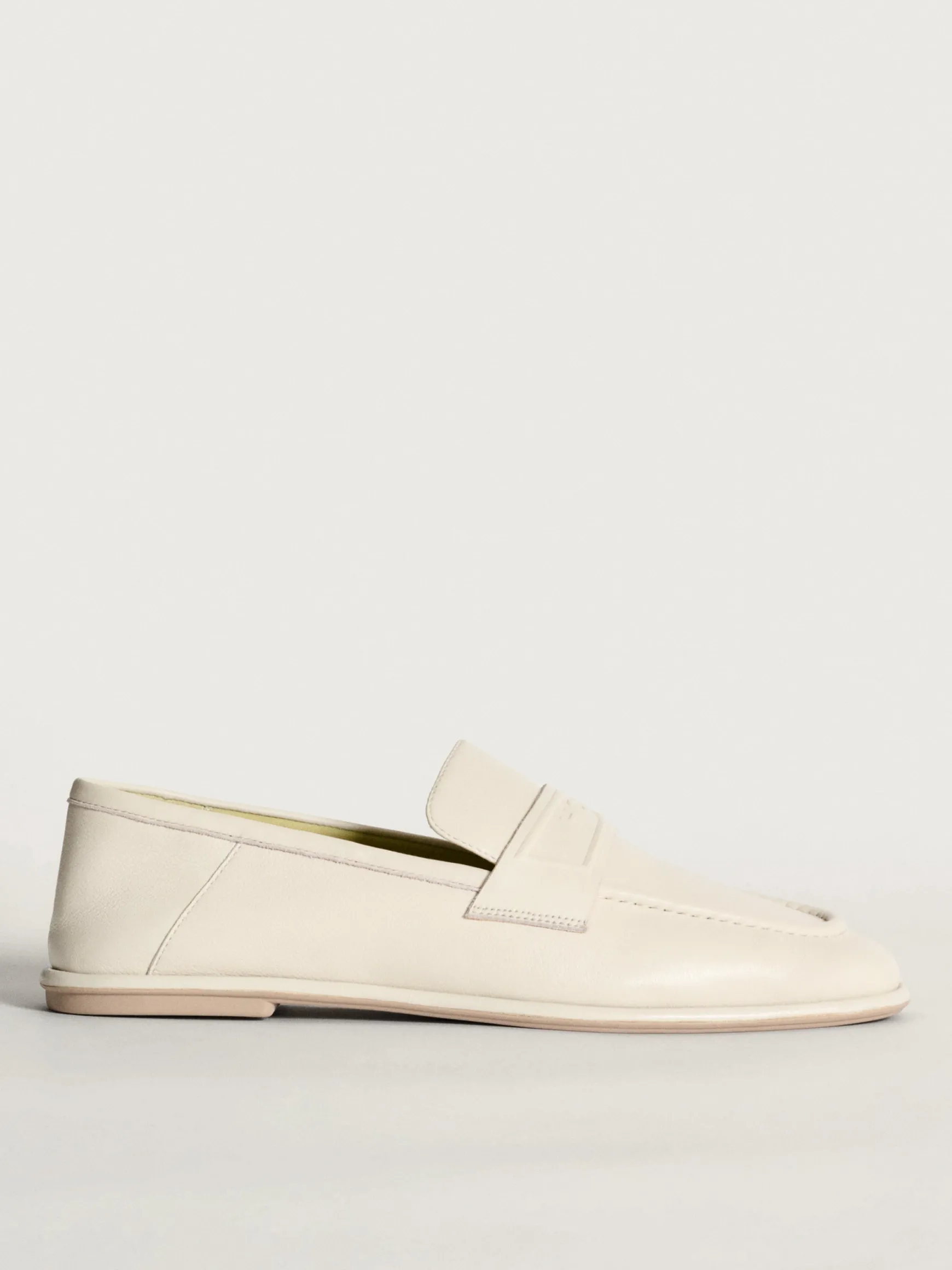 mocassin_apollo_off_white_0.webp HOFF Chaussure Plate*MOCASSIN APOLLO OFF WHITE