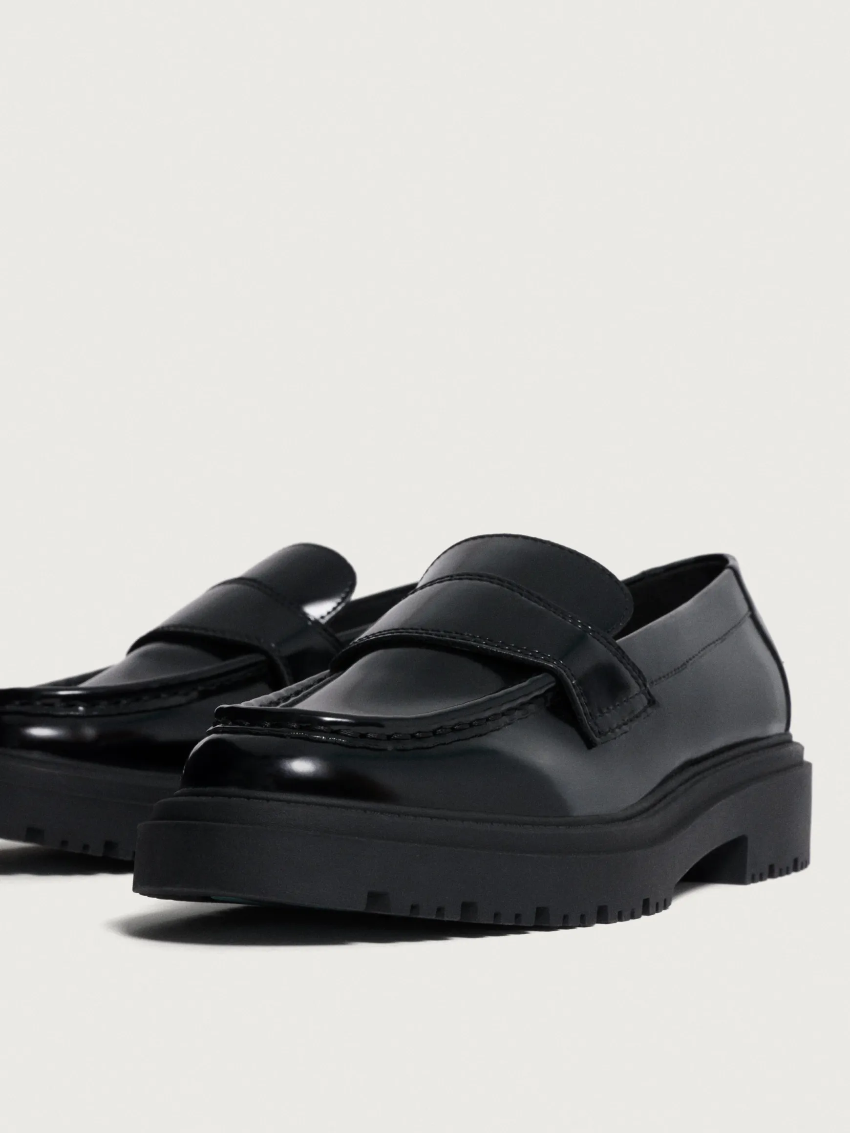 mocassin_school_noir_2.webp HOFF Chaussure Plate*MOCASSIN SCHOOL NOIR
