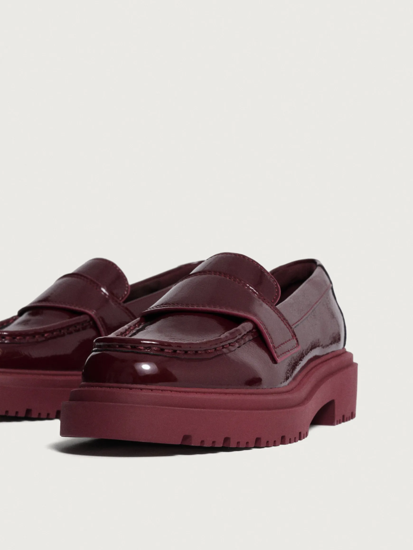 mocassin_school_vin_2.webp HOFF Chaussure Plate*MOCASSIN SCHOOL VIN