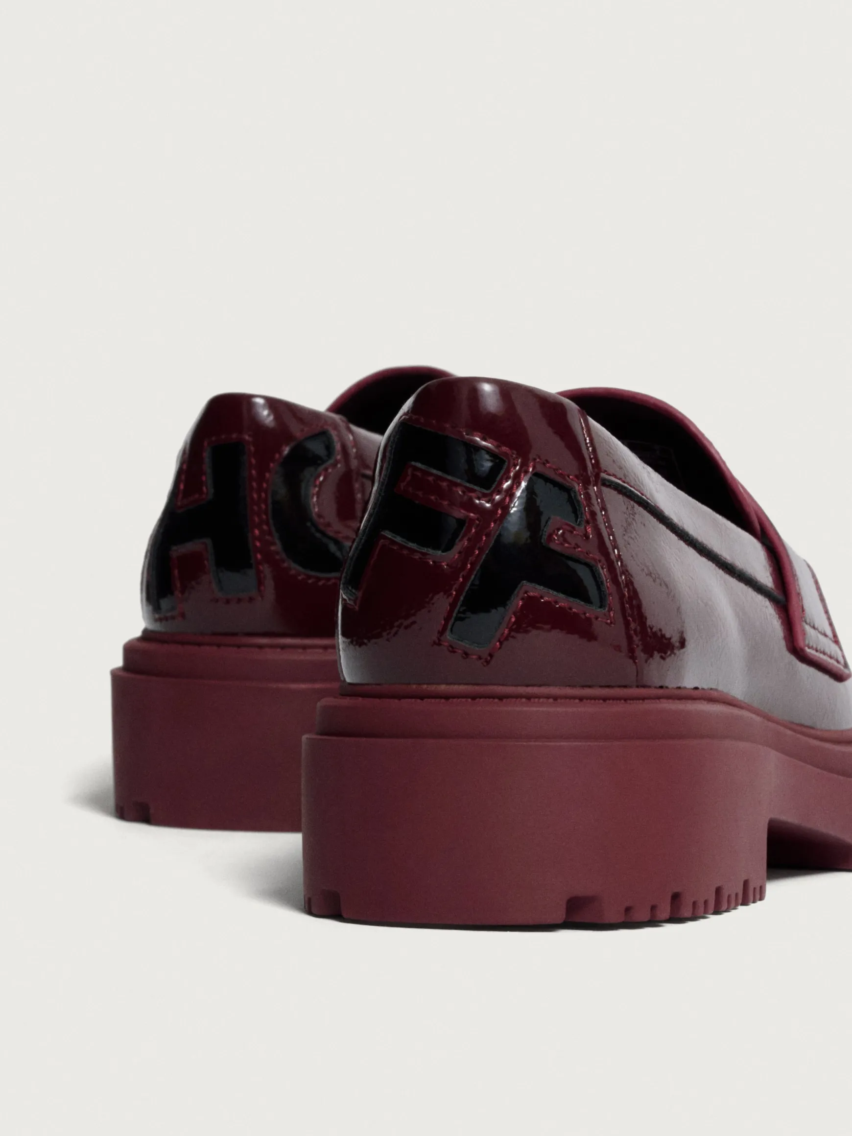mocassin_school_vin_4.webp HOFF Chaussure Plate*MOCASSIN SCHOOL VIN
