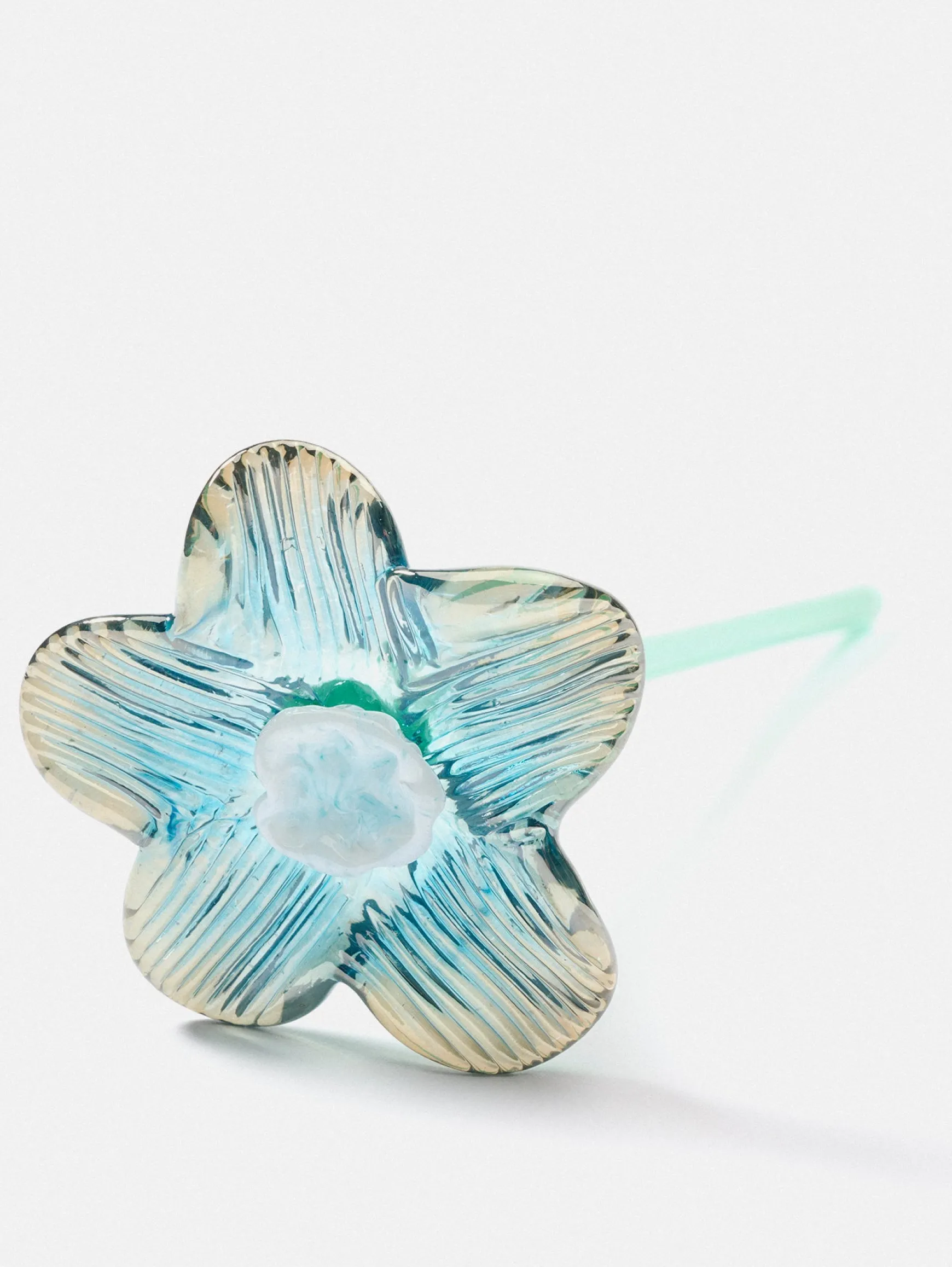 mouthblown_crystal_flower_silver_1.webp HOFF Déco | Déco*MOUTHBLOWN CRYSTAL FLOWER SILVER