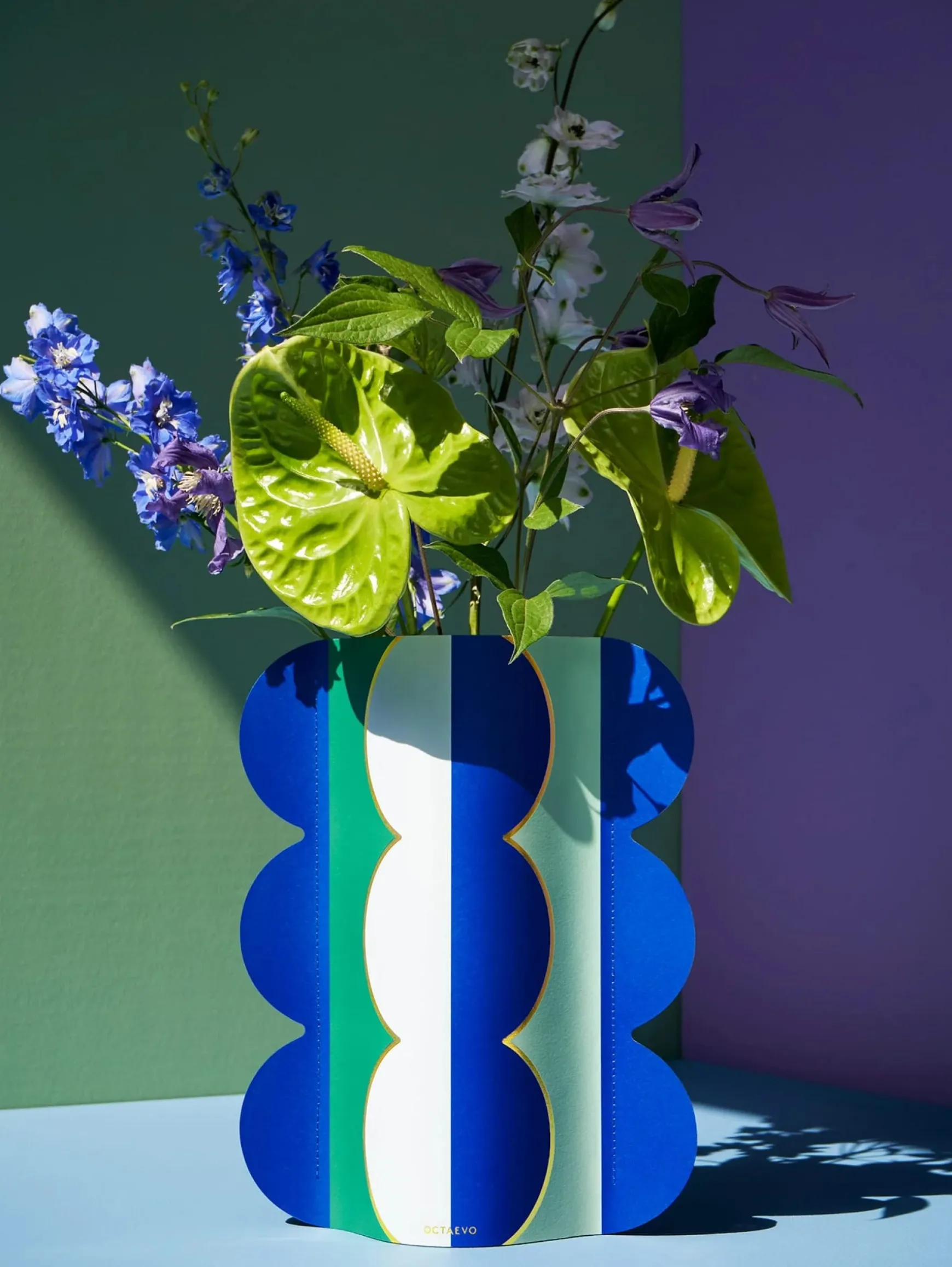 paper_vase_riviera_wave_1.webp HOFF Déco | Déco*PAPER VASE RIVIERA WAVE