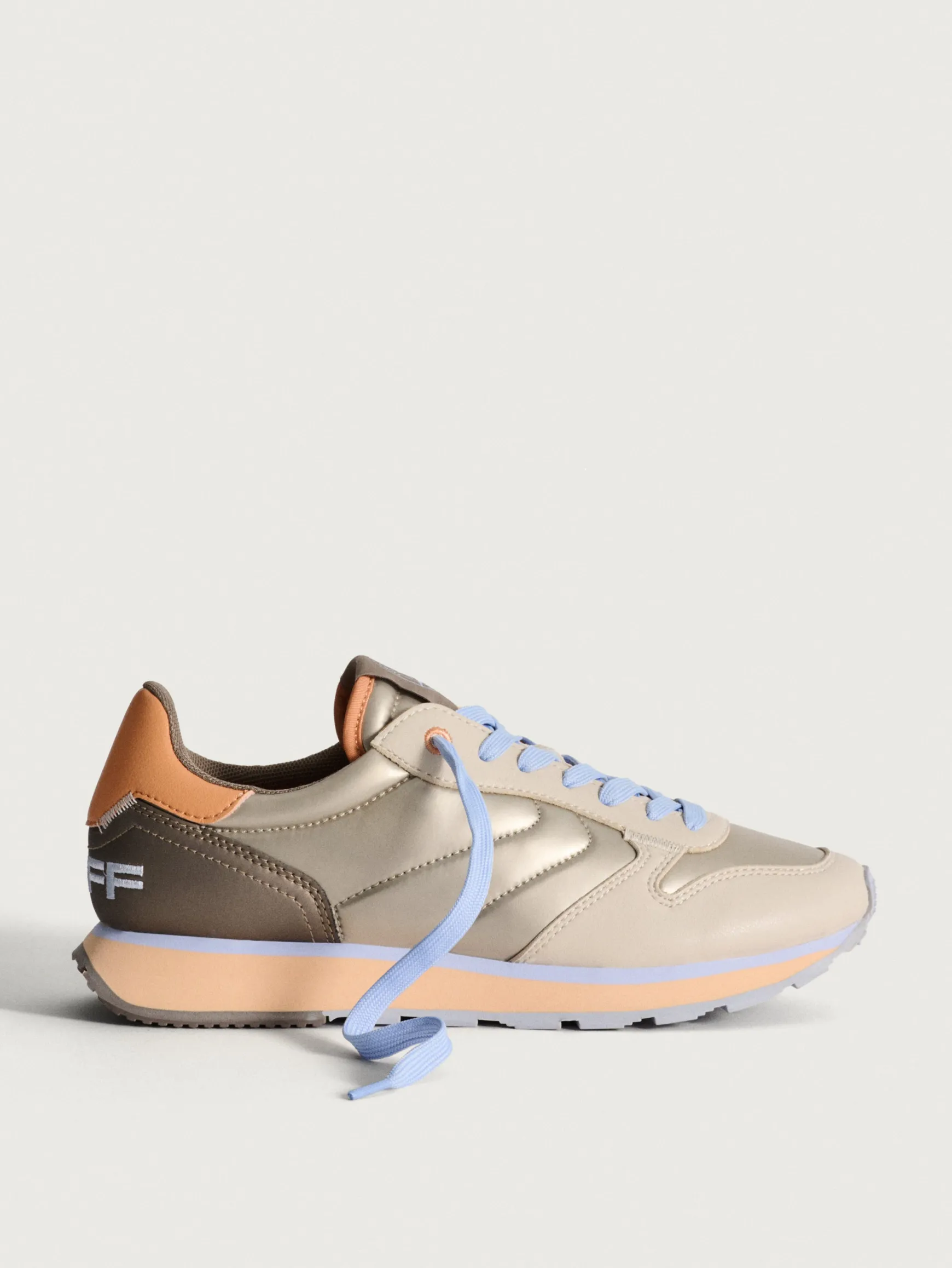 regium_0.webp HOFF Track & Field*REGIUM