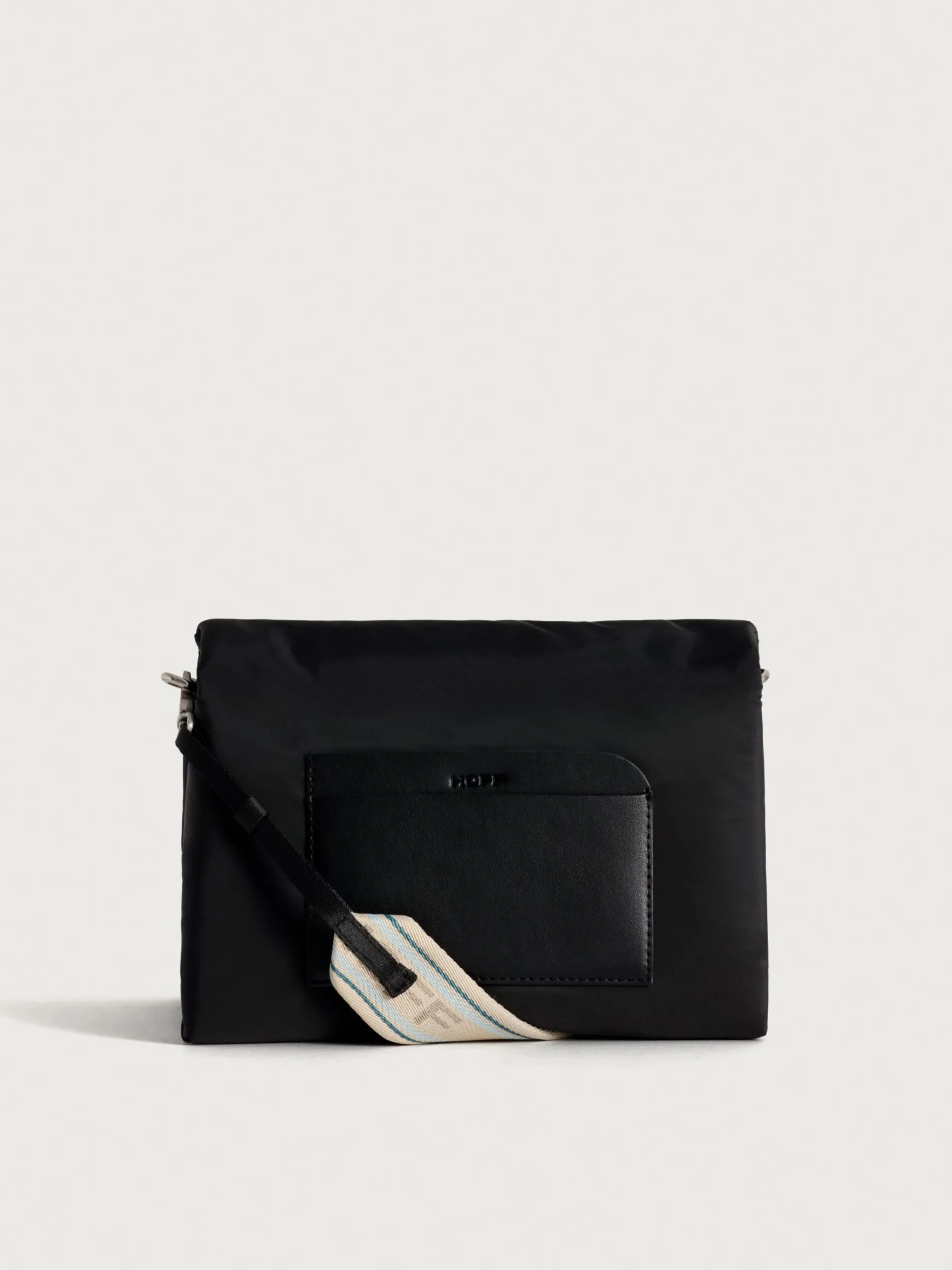 sac_bandoulire_everest_nylon_noir_6.webp HOFF Nylon | Sacs À Bandoulière*SAC BANDOULIÈRE EVEREST NYLON NOIR